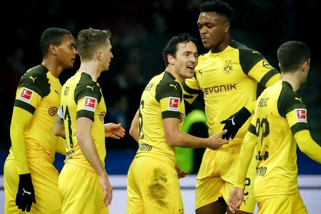 吉迪23+15+10公牛险胜雄鹿 雷霆灭黄蜂10连胜