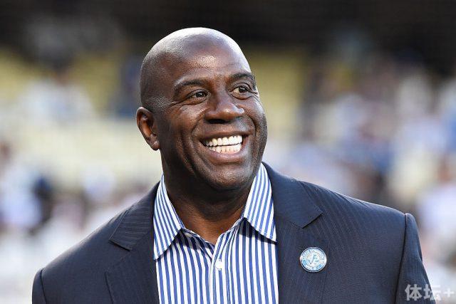 雄鹿胜活塞7连胜晋级淘汰赛 骑士送奇才15连败